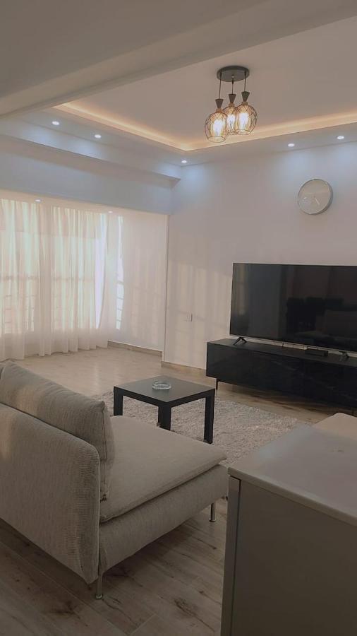 Zamalek Two-bedroom Nile View شقة *